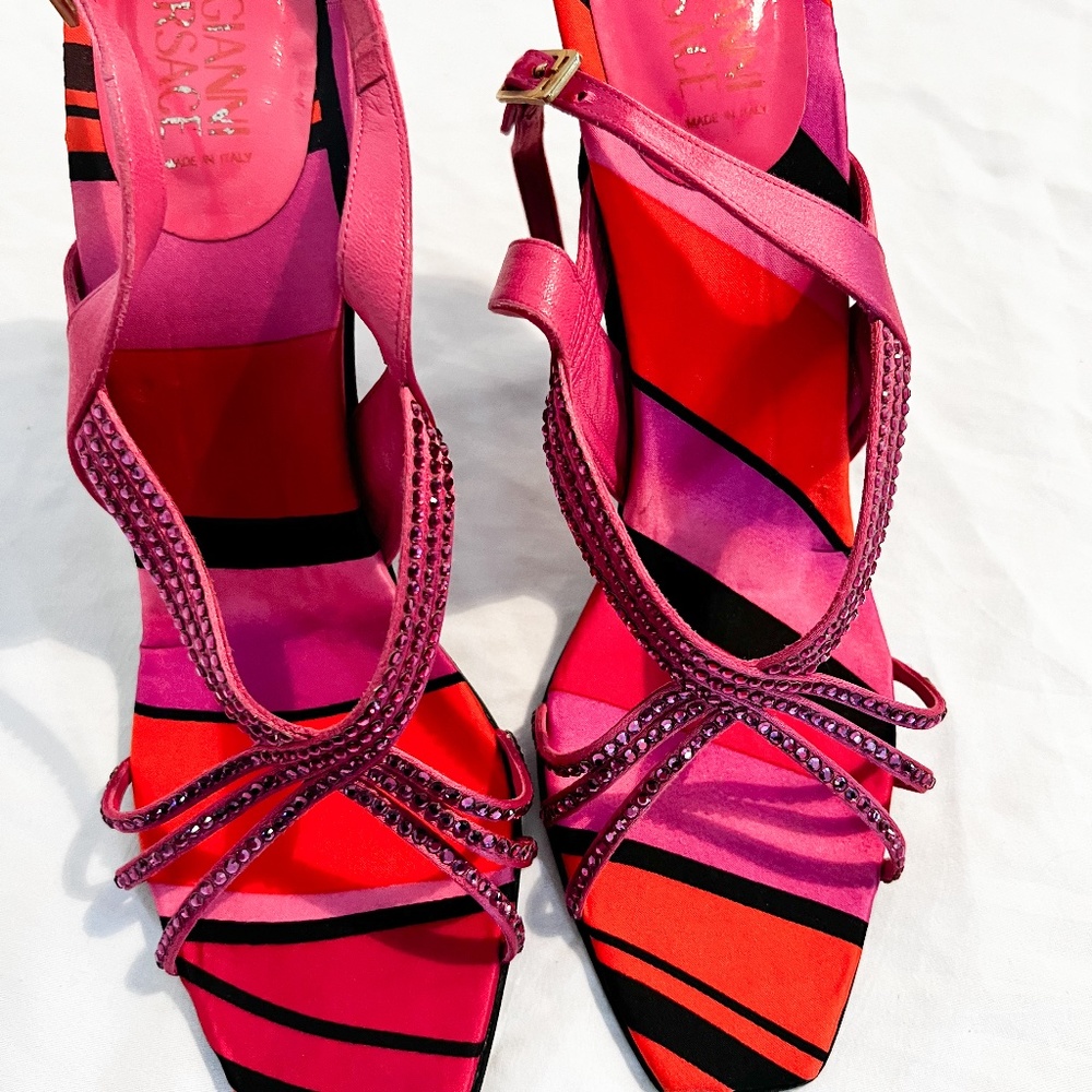Brand new Versace sling backs 4” heel